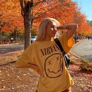 Meet your Posher, Giang